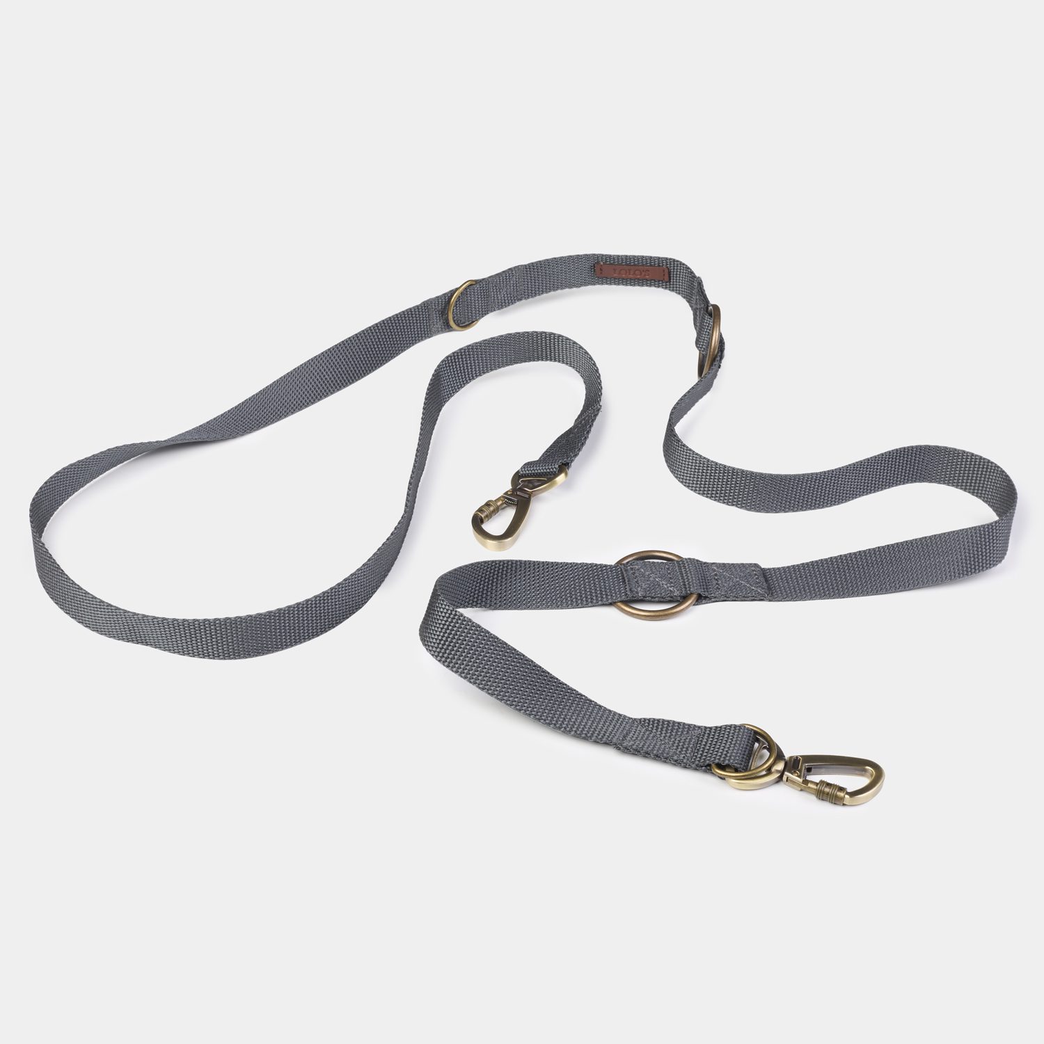 Correa multiposicion para perros modelo slate Correa multiposición para perros Slate de LOLO'S con herrajes en oro viejo, fabricada en España